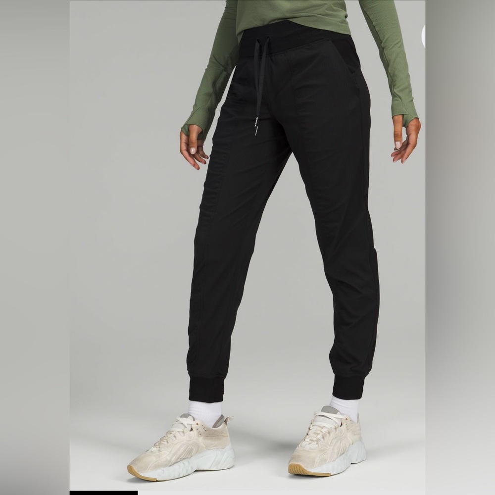 Lululemon Dance Studio Joggers- Size 2